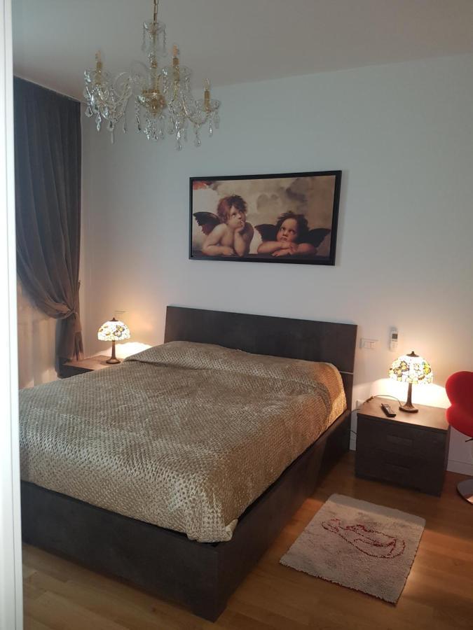 Bellissima Casa Di Svetlana Apartment Milan Bagian luar foto