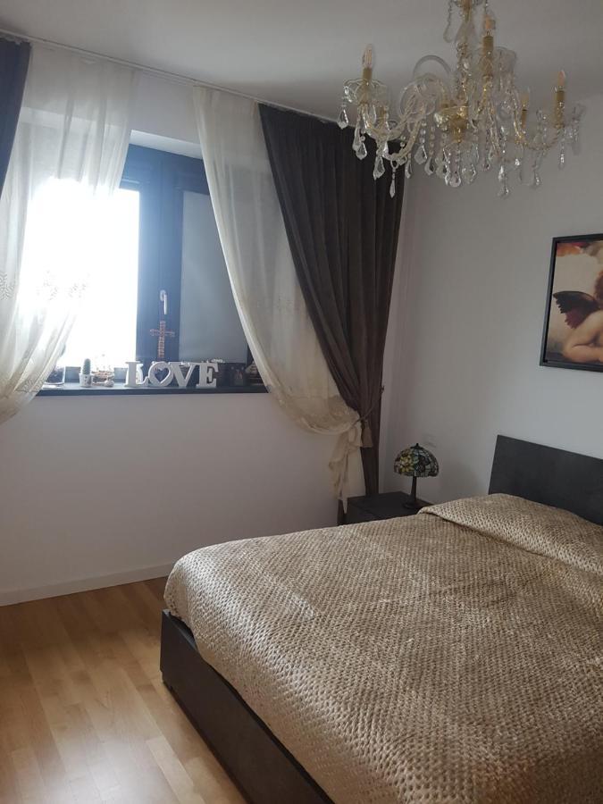 Bellissima Casa Di Svetlana Apartment Milan Bagian luar foto