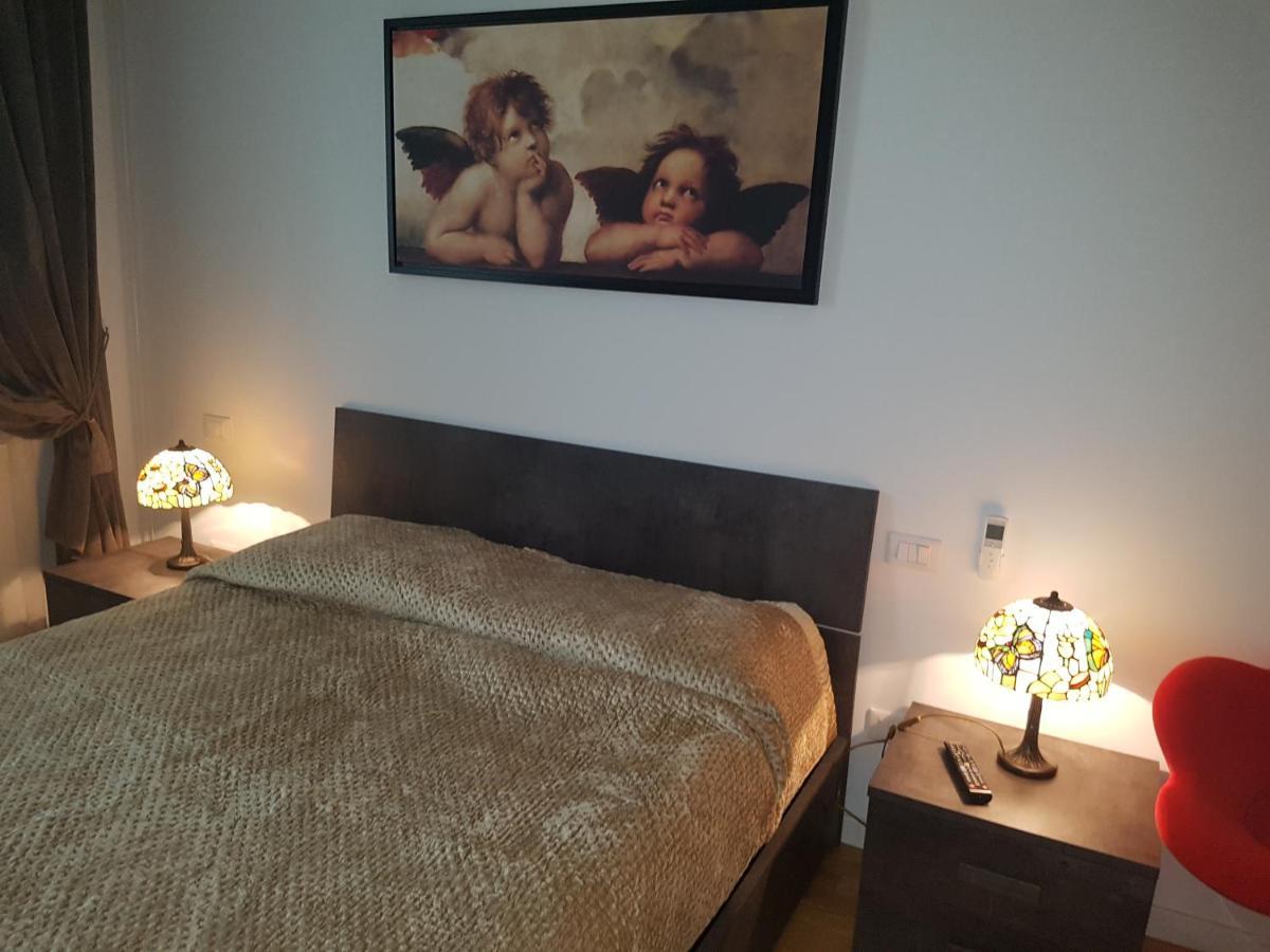 Bellissima Casa Di Svetlana Apartment Milan Bagian luar foto