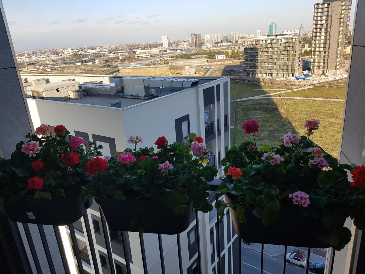 Bellissima Casa Di Svetlana Apartment Milan Bagian luar foto