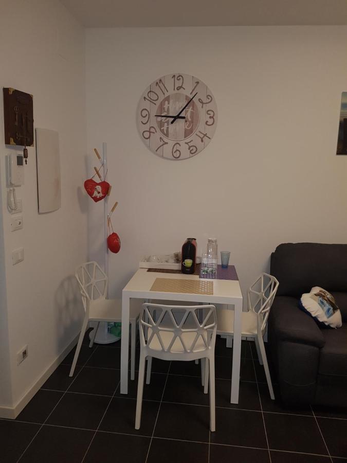 Bellissima Casa Di Svetlana Apartment Milan Bagian luar foto